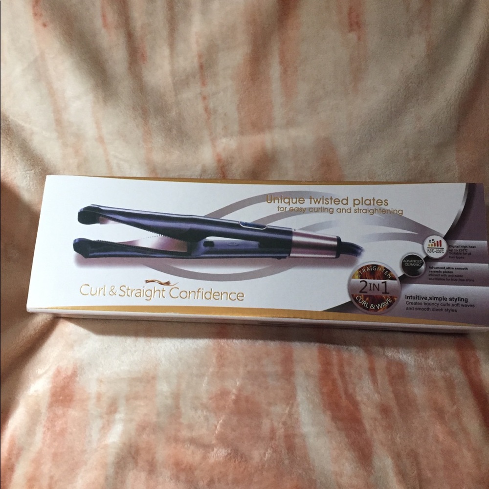 TWISTED FLAT IRON